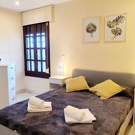 Cozy Apartment On The Beach Sitio de Calahonda Esterno foto