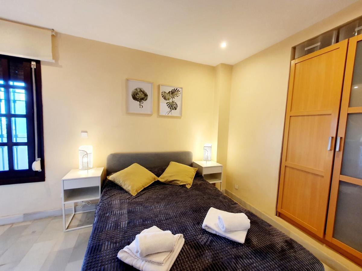 Cozy Apartment On The Beach Sitio de Calahonda Esterno foto