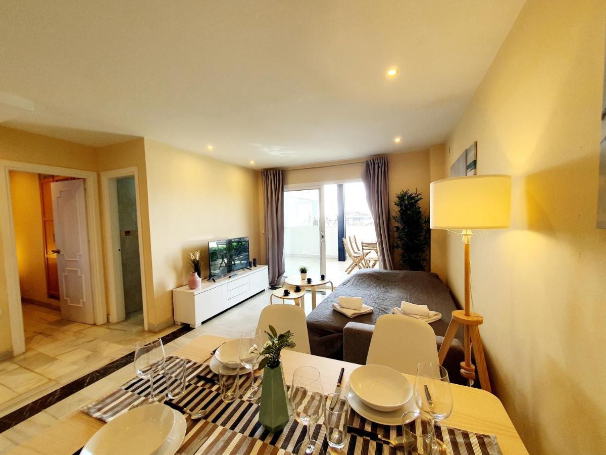 Cozy Apartment On The Beach Sitio de Calahonda Esterno foto