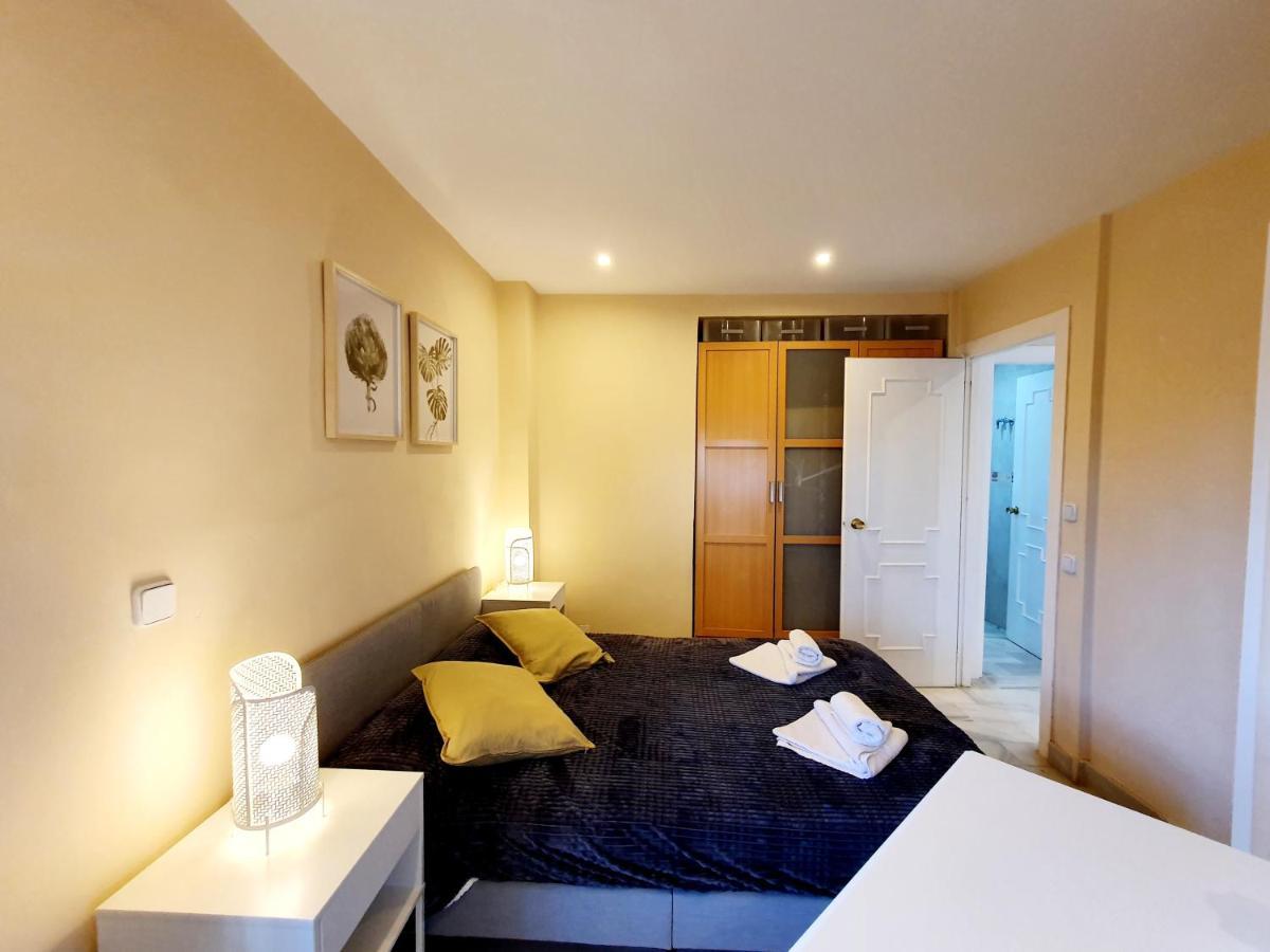 Cozy Apartment On The Beach Sitio de Calahonda Esterno foto