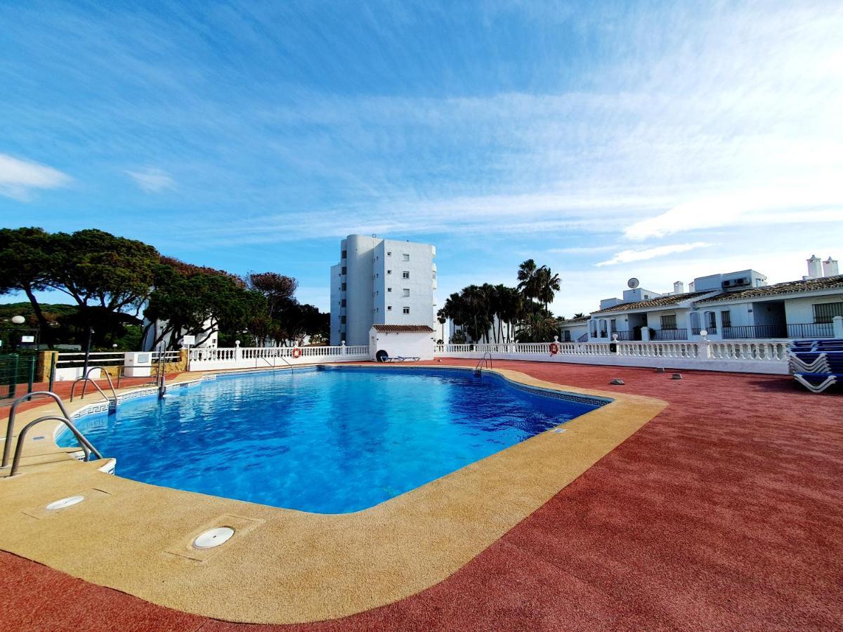 Cozy Apartment On The Beach Sitio de Calahonda Esterno foto