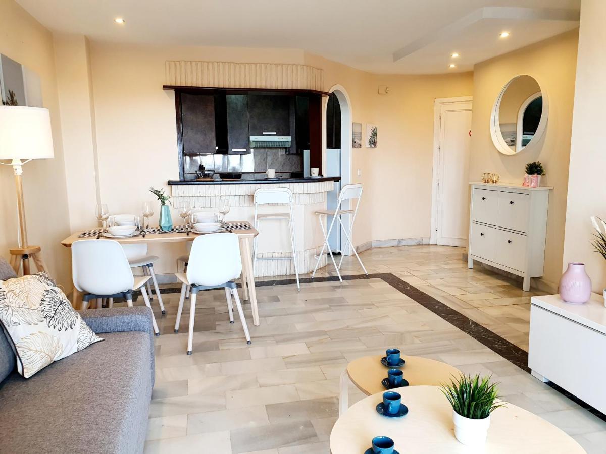 Cozy Apartment On The Beach Sitio de Calahonda Esterno foto