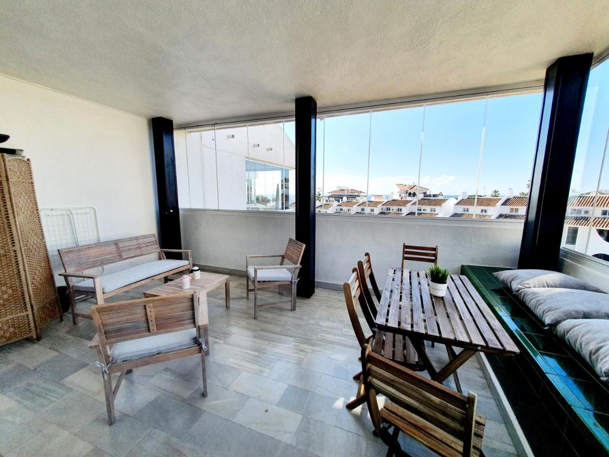 Cozy Apartment On The Beach Sitio de Calahonda Esterno foto