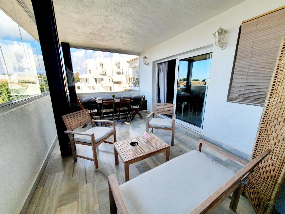 Cozy Apartment On The Beach Sitio de Calahonda Esterno foto